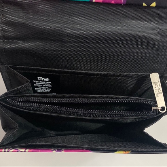 Skeleton Crossbody Purse - Picture 4 of 4